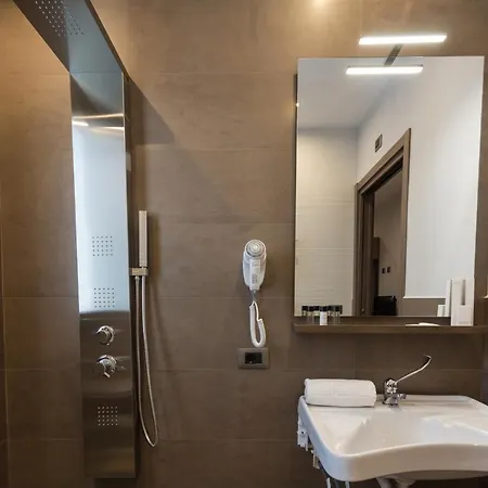 Pensión Giafra Luxury 4*