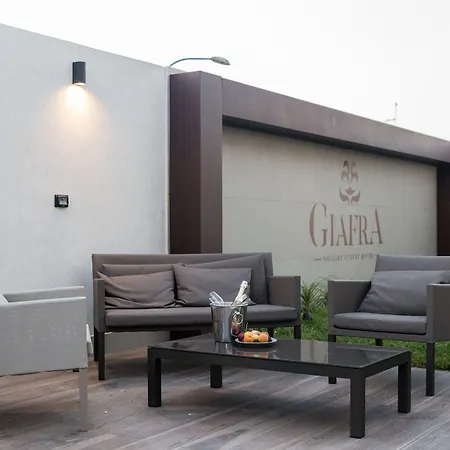 Giafra Luxury Pensión 4*
