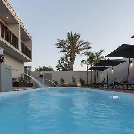 Giafra Luxury Pensión 4*